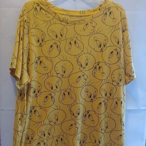 Looney Tunes XL/XG (15/17) TWEETY BIRD T-shirt short sleeved. Yellow and black.